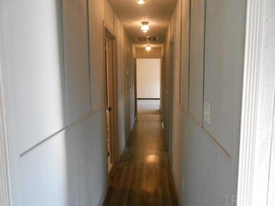 304 E Walnut St, Odon, IN 47562 - photo 5