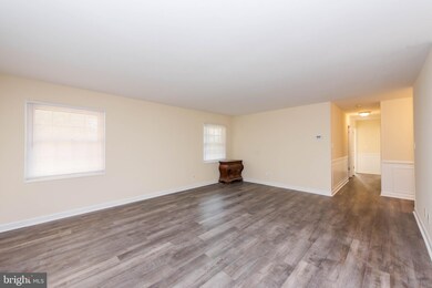 12504 Swirl Ln, Bowie, MD 20715 - photo 4