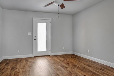 1020 Layne Dr, Denison, TX 75020 - photo 4