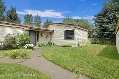2055 Corner Creek Ln #C