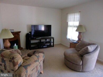 6338 Jacobs Ct, Sykesville, MD 21784 - photo 6