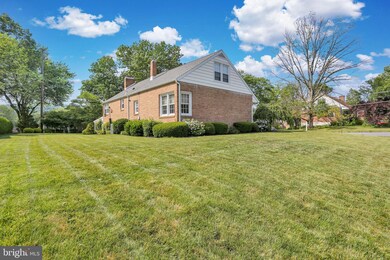 3906 Moyer Ave, Reading, PA 19606 - photo 3