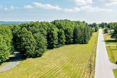 75 Gauthier Dr, Swanton, VT 05488 - photo 2