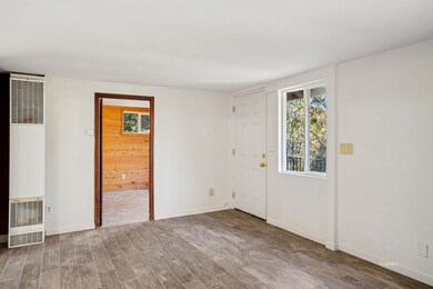 53451 Middleridge Dr, Idyllwild-Pine Cove, CA 92549 - photo 5