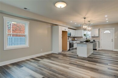 1685 Bryn Mawr Ct, New Albany, IN 47150 - photo 4