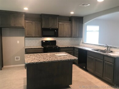 31143 E 64th St S, Broken Arrow, OK 74014 - photo 4