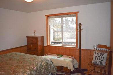 ^stairs bedroom 2_2