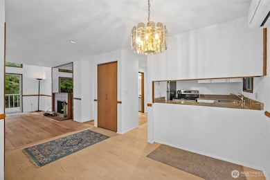 1210 101st Place NE unit 1210, Bellevue, WA 98004 - photo 5