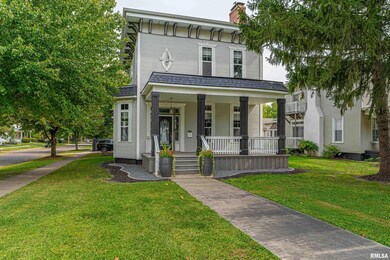 504 Tremont St, Lincoln, IL 62656 - photo 2