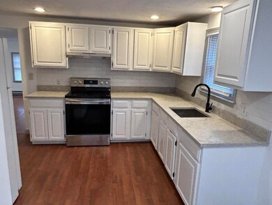 28 Windham Rd, Hudson, NH 03051 - photo 2