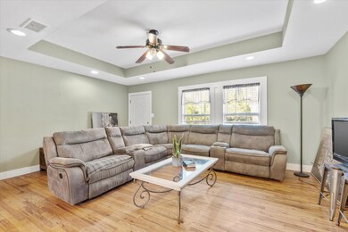 711 W Park Ave, Weatherford, TX 76086 - photo 7