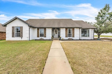 1301 Manchester, Shawnee, OK 74804 - photo 2