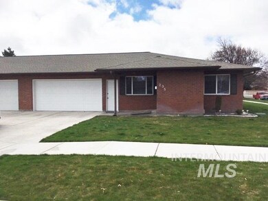 235 W 21st St, Burley, ID 83318 - photo 2