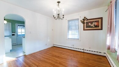 181 Laurelton St, Springfield, MA 01109 - photo 7