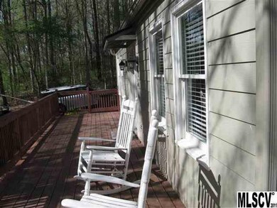 517 Camelot Dr, Statesville, NC 28625 - photo 6