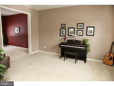 1503 Cloverhill Rd, Pottstown, PA 19464 - photo 3