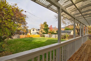 3015 E McAndrews Rd, Medford, OR 97504 - photo 7