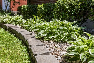 28-front landscaping