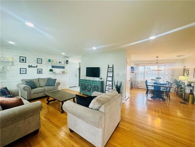 341 Roosevelt St, Freemansburg, PA 18017 - photo 6