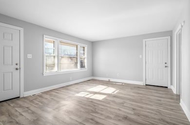 950 Greenwood Ct, Clarksville, TN 37040 - photo 6