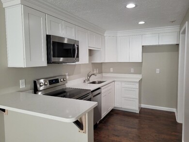 Brookside Condominium unit 2L, Weymouth, MA 02188 - photo 2