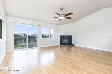 Living Room-DW-3609 (1)