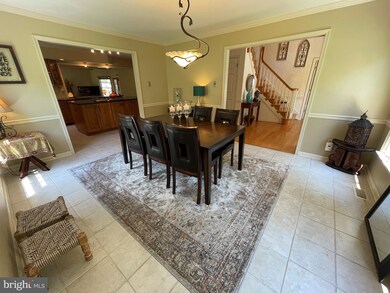 2764 E Fox Chase Cir, Doylestown, PA 18902 - photo 7