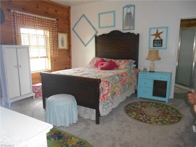 Master bedroom with nice walk in closet!