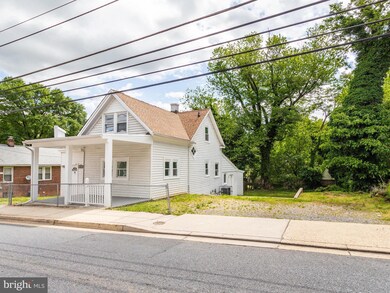 918 Larchmont Ave, Capitol Heights, MD 20743 - photo 2