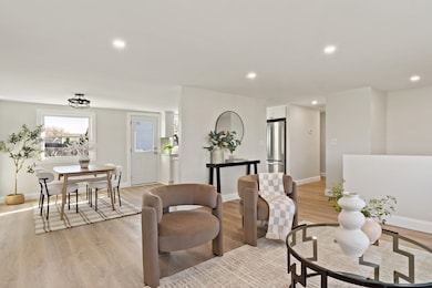 602 Regan Rd, Somerset, MA 02726 - photo 4