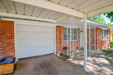 10522 Castleton St, Houston, TX 77016 - photo 2