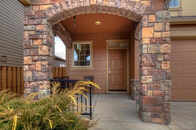 61240 Dayspring Dr, Bend, OR 97702 - photo 2