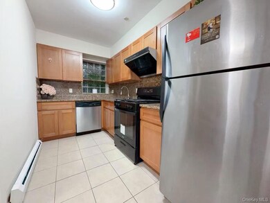 141-05 Cherry Ave unit 3C, Flushing, NY 11355 - photo 2