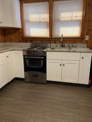 334B Stegman Pkwy unit 3, Jersey City, NJ 07305 - photo 3