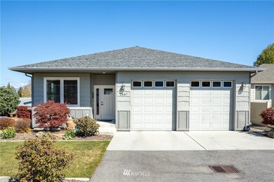 1367 Boulder Loop, East Wenatchee, WA 98802 - photo 2