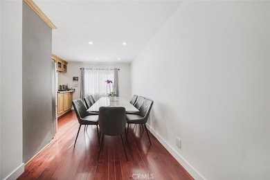 9775 Via Roma, Burbank, CA 91504 - photo 4