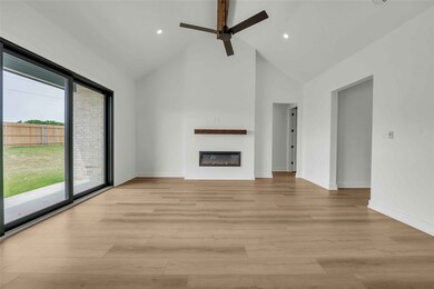 305 Boots Ct, Lorena, TX 76655 - photo 7