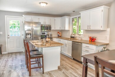 19 Ware St, Palmer, MA 01069 - photo 6