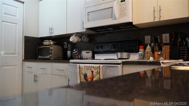 10642 SW 7th St unit 2109, Pembroke Pines, FL 33025 - photo 5