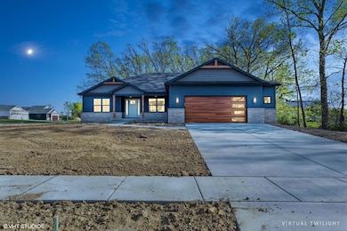 03_9529112th_571_FrontView_MRED_2000x133