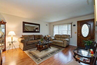 12_9AppletonDr_2015_HiRes