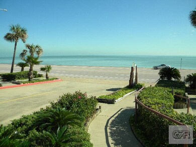 7312 Seawall Blvd unit 109, Galveston, TX 77551 - photo 2