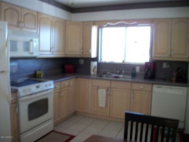 10216 W Cheryl Dr, Sun City, AZ 85351 - photo 2