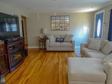 36 Royal Rd, Worcester, MA 01603 - photo 2