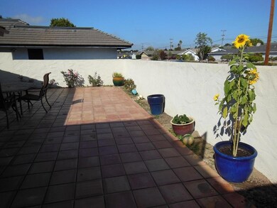 Private front patio.