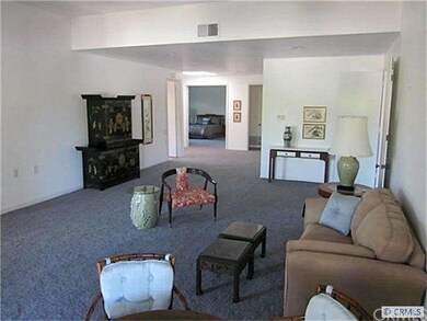 PLENTY OF SPACE FOR ENTERTAINING