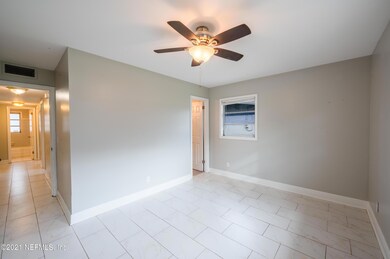 7521 Strato Rd, Jacksonville, FL 32210 - photo 3