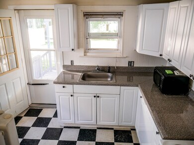 41 Angeline St, West Springfield, MA 01089 - photo 6