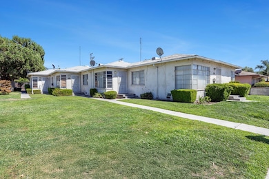 2414 N 1st St, Fresno, CA 93703 - photo 4