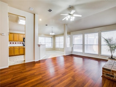 5313 Hibbs Dr, Fort Worth, TX 76137 - photo 5